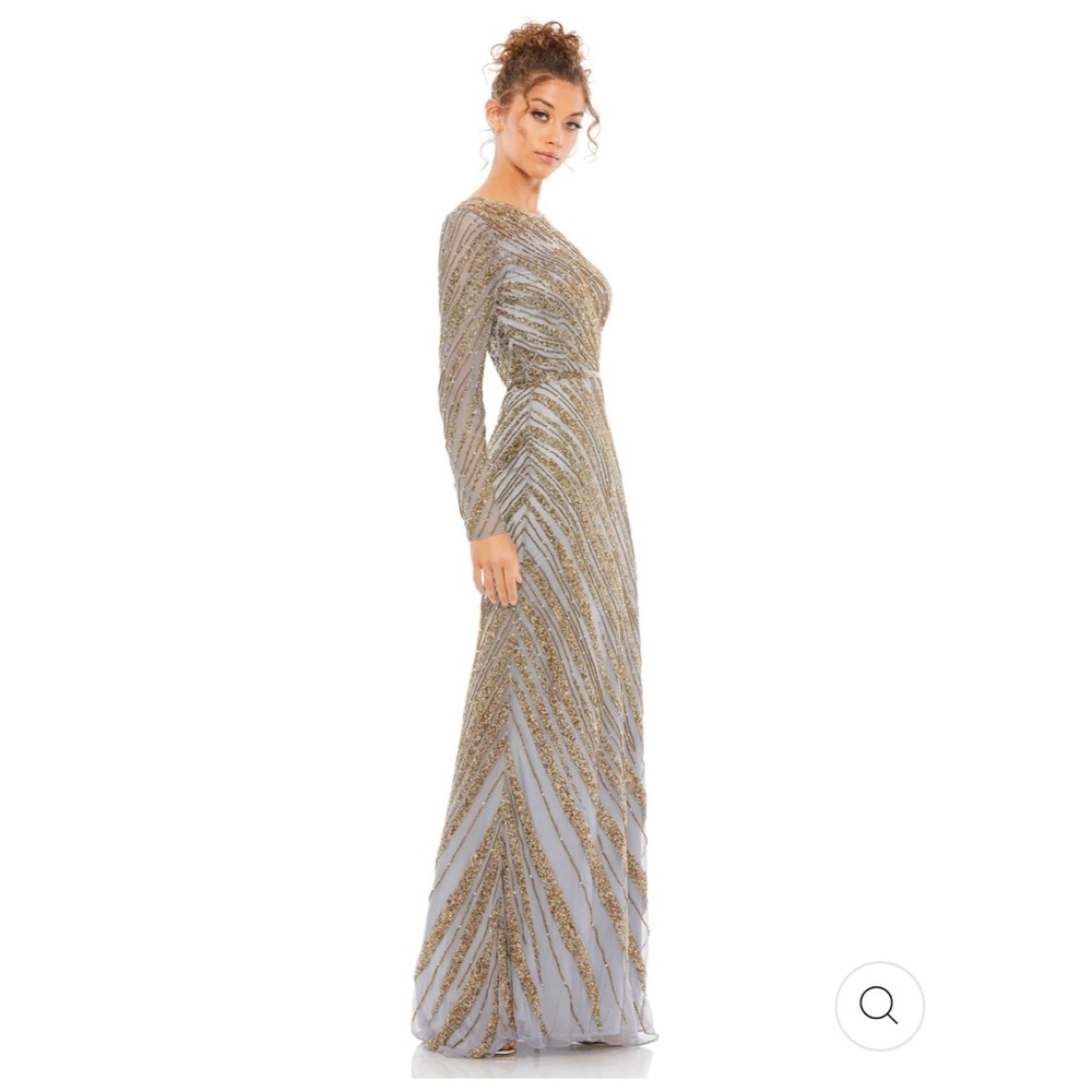 NWT Mac Duggal 5240 Long Sleeve Beaded Column Gown in Platinum Size 16